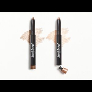 BEAUTY FOR REAL
SHADOW STX 24-7 Eyeshadow Duo